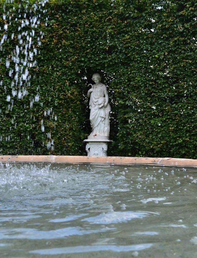 Castello Di Cernusco Lombardone Bed and Breakfast Buitenkant foto