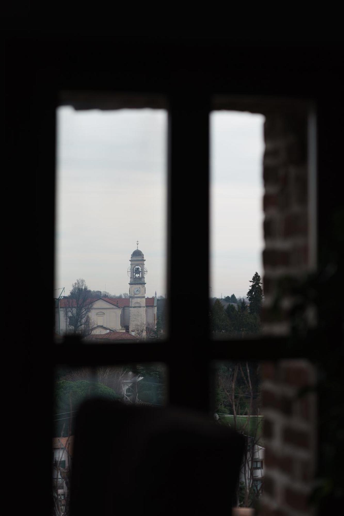 Castello Di Cernusco Lombardone Bed and Breakfast Kamer foto